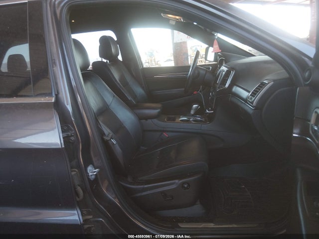1C4RJEBG1JC231047 Jeep Grand Cherokee Limited 4x2