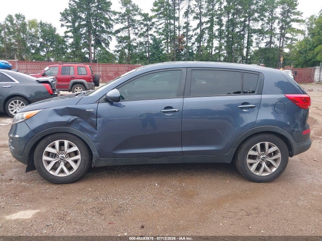 2015 Kia Sportage Lx მანქანა იყიდება აუქციონზე, vin: KNDPBCAC8F7745548, აუქციონის ნომერი: 45593978