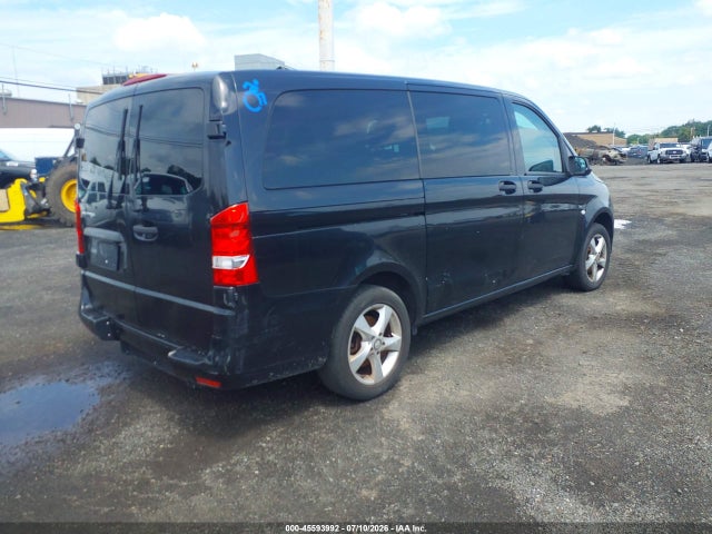 45593992 :رقم المزاد ، WD4PG2EE5J3397916 vin ، 2018 Mercedes-benz Metris مزاد بيع