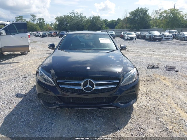 45593995 :رقم المزاد ، 55SWF4KB1FU020717 vin ، 2015 Mercedes-benz C 300 4matic مزاد بيع