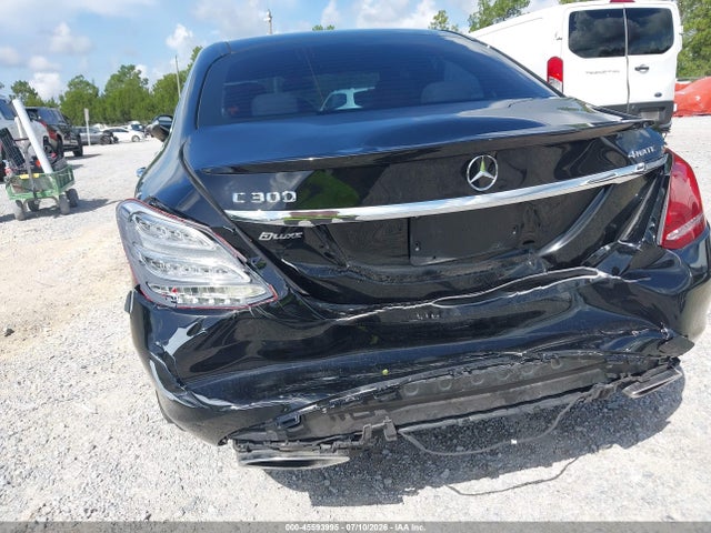 45593995 :رقم المزاد ، 55SWF4KB1FU020717 vin ، 2015 Mercedes-benz C 300 4matic مزاد بيع