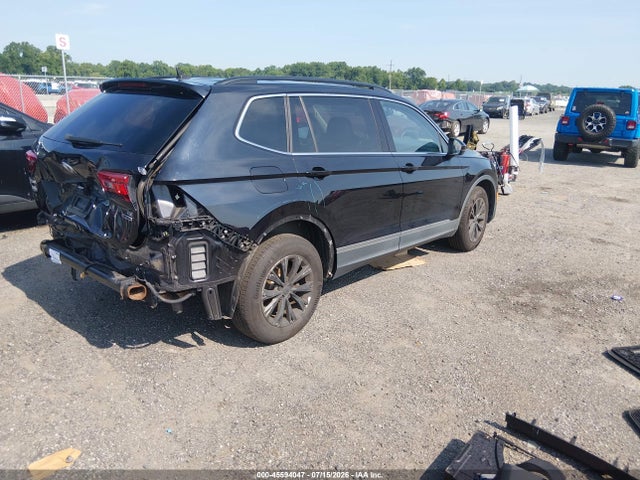 Продажа на аукционе авто 2018 Volkswagen Tiguan 2.0t Se/2.0t Sel, vin: 3VV2B7AX0JM050758, номер лота: 45594047