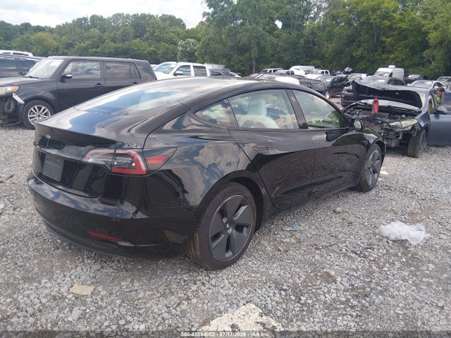 Tesla Model 3 Standard Range Plus Rear-wheel Drive 2021 5YJ3E1EA8MF018758 Image 4