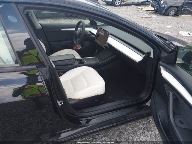Tesla Model 3 Standard Range Plus Rear-wheel Drive 2021 5YJ3E1EA8MF018758 Image 5