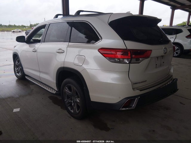 Toyota Highlander Limited Platinum 2018 5TDYZRFH6JS269726 Image 3