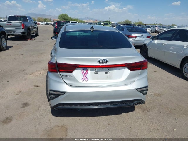 KIA Forte Lxs 2021 3KPF24AD8ME346310 Image 16