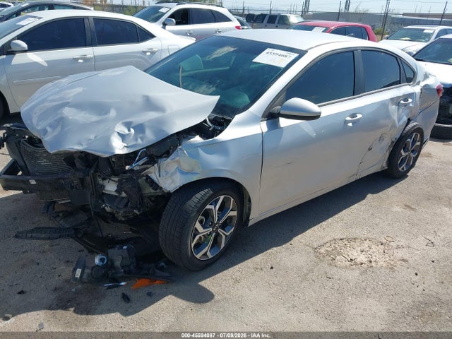 KIA Forte Lxs 2021 3KPF24AD8ME346310 Image 2
