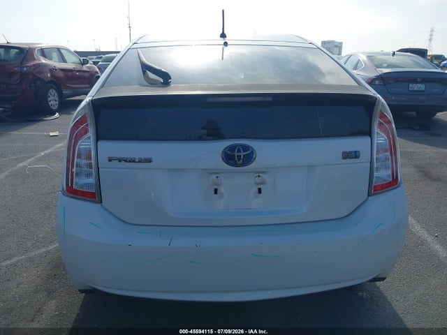 Toyota Prius Two 2014 JTDKN3DU6E1754899 Image 17