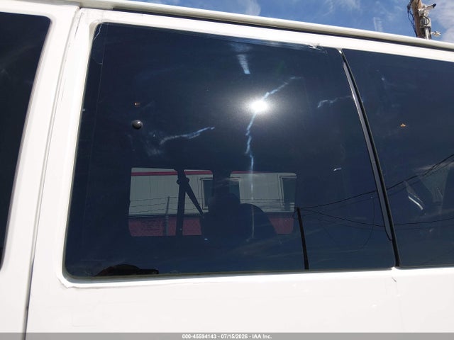 Chevrolet Express 2500 Ls 2018 1GAWGEFG2J1300425 Image 6