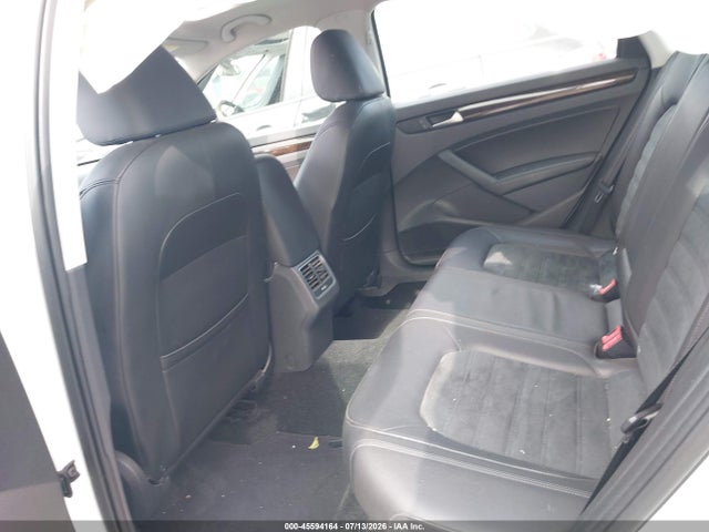 Продаж на аукціоні авто 2014 Volkswagen Passat 3.6l V6 Sel Premium, vin: 1VWCM7A31EC065025, номер лоту: 45594164