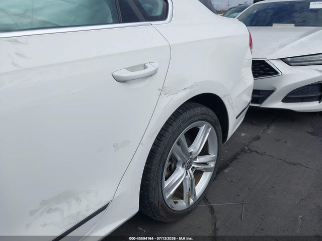 Продаж на аукціоні авто 2014 Volkswagen Passat 3.6l V6 Sel Premium, vin: 1VWCM7A31EC065025, номер лоту: 45594164