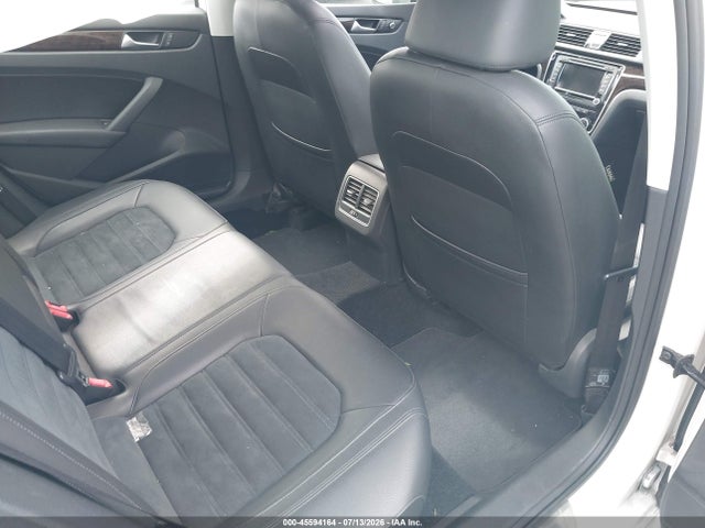 Продаж на аукціоні авто 2014 Volkswagen Passat 3.6l V6 Sel Premium, vin: 1VWCM7A31EC065025, номер лоту: 45594164
