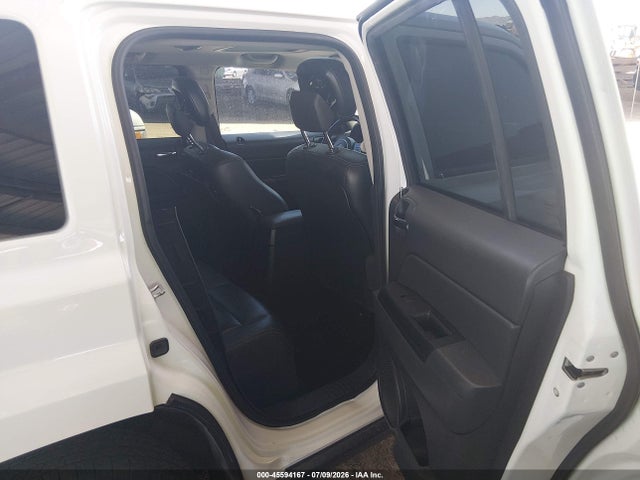 1C4NJRFB8GD658779 Jeep Patriot High Altitude Edition
