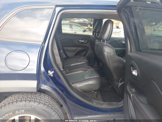 45594179 :رقم المزاد ، 1C4PJMBS8FW717303 vin ، 2015 Jeep Cherokee Trailhawk مزاد بيع