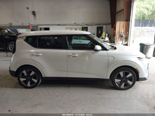 45594181 :رقم المزاد ، KNDJ33AU9L7714008 vin ، 2020 Kia Soul Ex مزاد بيع