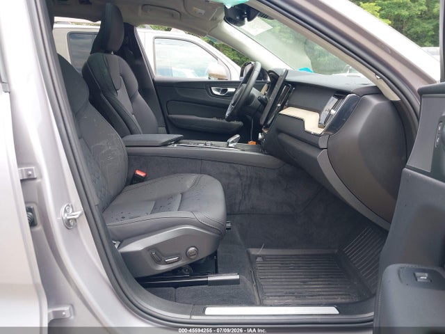 Volvo Xc60 B5 Plus 2026 YV4M12RC4T1386277 Image 5