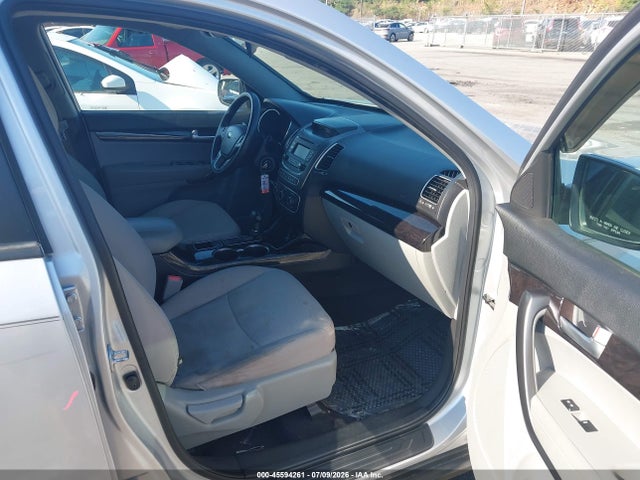 Продажа на аукционе авто 2014 Kia Sorento Lx, vin: 5XYKT3A66EG457823, номер лота: 45594261