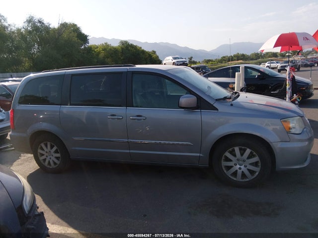 2014 Chrysler Town & Country Touring მანქანა იყიდება აუქციონზე, vin: 2C4RC1BGXER231208, აუქციონის ნომერი: 45594267