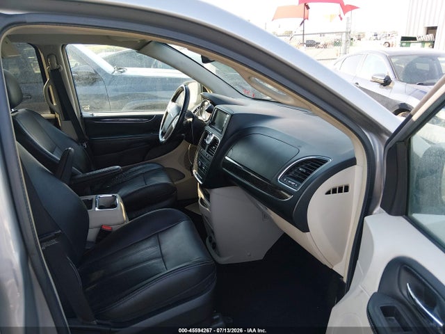 2014 Chrysler Town & Country Touring მანქანა იყიდება აუქციონზე, vin: 2C4RC1BGXER231208, აუქციონის ნომერი: 45594267