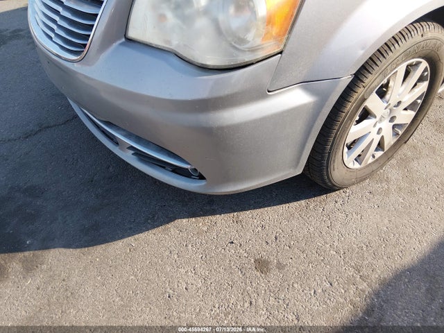 2014 Chrysler Town & Country Touring მანქანა იყიდება აუქციონზე, vin: 2C4RC1BGXER231208, აუქციონის ნომერი: 45594267