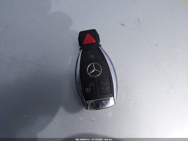 2017 Mercedes-benz C 300 4matic მანქანა იყიდება აუქციონზე, vin: 55SWF4KB7HU184511, აუქციონის ნომერი: 45594313