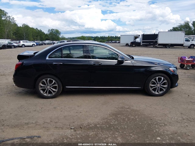 2017 Mercedes-benz C 300 4matic მანქანა იყიდება აუქციონზე, vin: 55SWF4KB7HU184511, აუქციონის ნომერი: 45594313