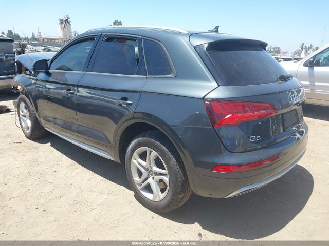 Audi Q5 2018 WA1ANAFYXJ2082330 Image 3