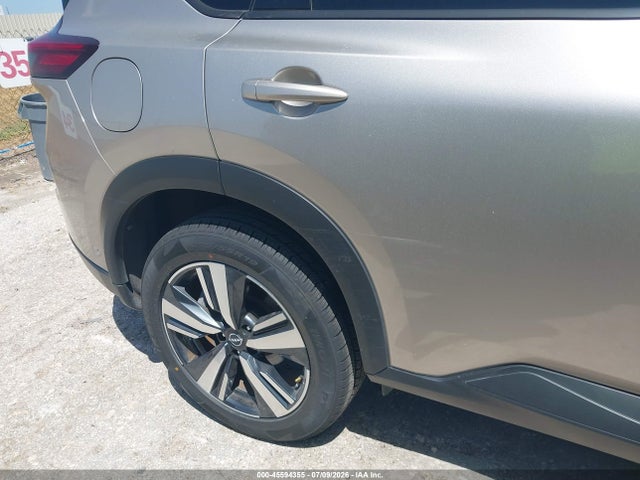 JN8BT3CB5RW172523 Nissan Rogue Sl Intelligent Awd