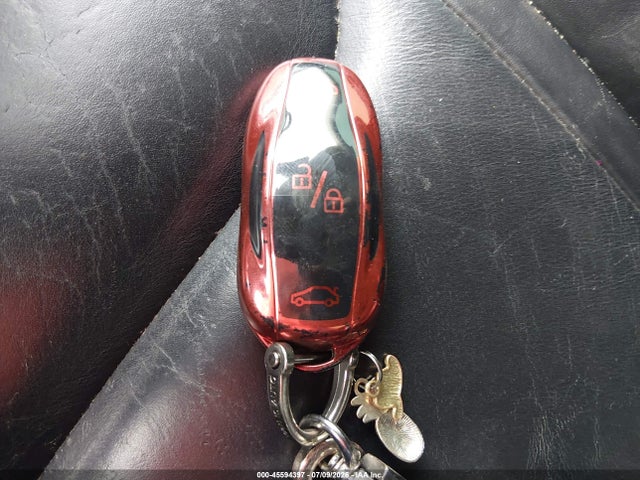 Продажа на аукционе авто 2015 Tesla Model S 70d/85d/p85d, vin: 5YJSA1H2XFF092648, номер лота: 45594397