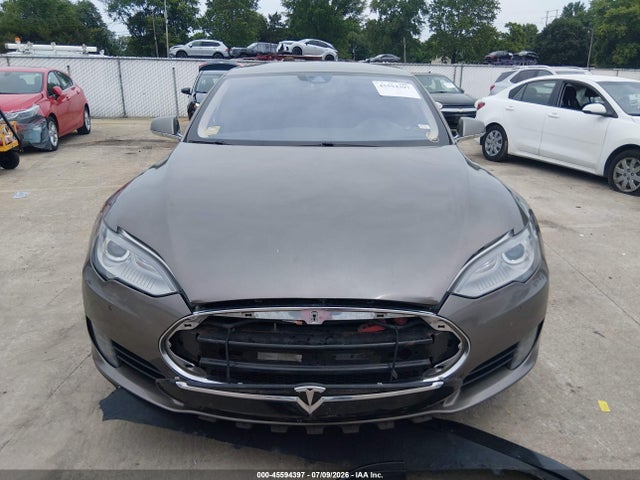 Продажа на аукционе авто 2015 Tesla Model S 70d/85d/p85d, vin: 5YJSA1H2XFF092648, номер лота: 45594397