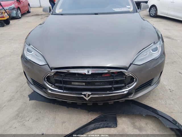 Продажа на аукционе авто 2015 Tesla Model S 70d/85d/p85d, vin: 5YJSA1H2XFF092648, номер лота: 45594397