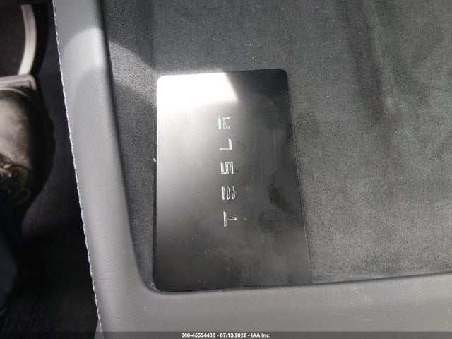 5YJ3E1EA5TF127421 Tesla Model 3 Premium Rear-wheel Drive/rear-wheel Drive