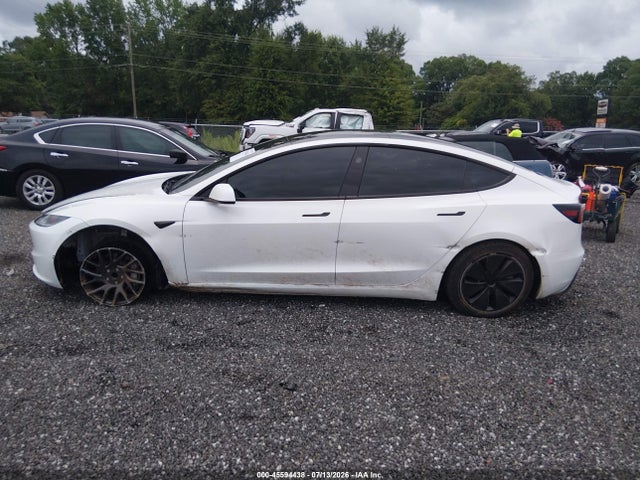 5YJ3E1EA5TF127421 Tesla Model 3 Premium Rear-wheel Drive/rear-wheel Drive