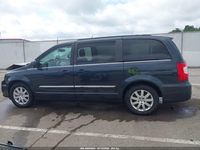 2013 Chrysler Town & Country Touring მანქანა იყიდება აუქციონზე, vin: 2C4RC1BG0DR675325, აუქციონის ნომერი: 45594554