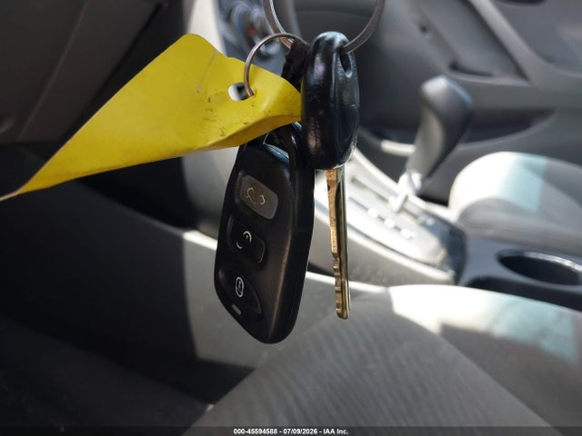 Продаж на аукціоні авто 2013 Hyundai Elantra Gls, vin: KMHDH4AE4DU958726, номер лоту: 45594588