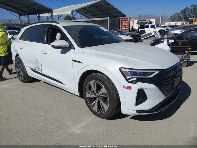 2024 Audi Q8 E-tron Premium Quattro მანქანა იყიდება აუქციონზე, vin: WA14AAGE8RB019350, აუქციონის ნომერი: 45594673