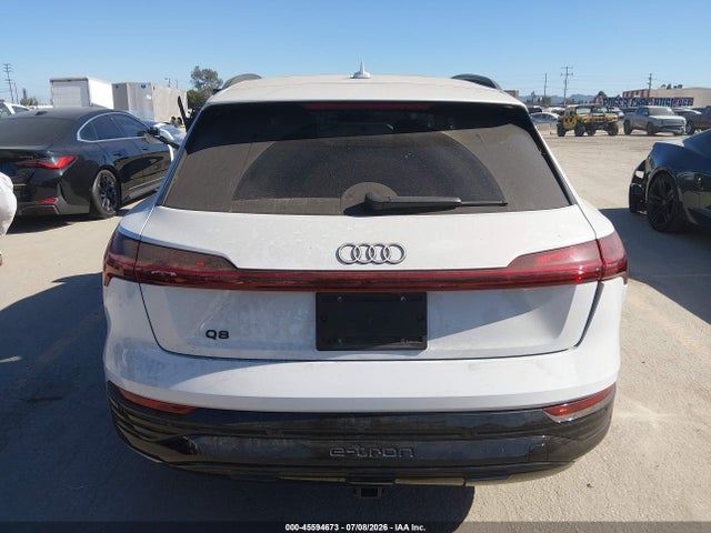 2024 Audi Q8 E-tron Premium Quattro მანქანა იყიდება აუქციონზე, vin: WA14AAGE8RB019350, აუქციონის ნომერი: 45594673