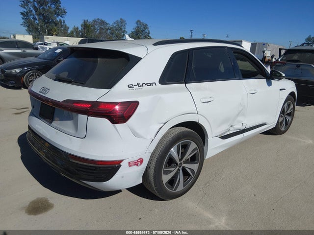 2024 Audi Q8 E-tron Premium Quattro მანქანა იყიდება აუქციონზე, vin: WA14AAGE8RB019350, აუქციონის ნომერი: 45594673