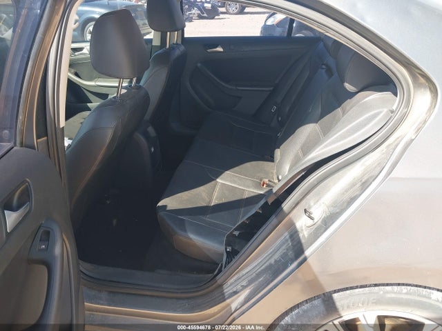2014 Volkswagen Jetta 1.8t Se მანქანა იყიდება აუქციონზე, vin: 3VWD17AJ9EM244827, აუქციონის ნომერი: 45594678