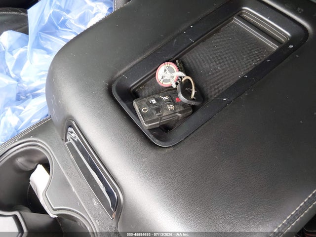 Chevrolet Tahoe Lt 2018 1GNSCBKC1JR388959 Image 11