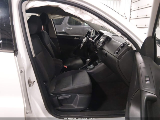 2017 Volkswagen Tiguan 2.0t/2.0t S მანქანა იყიდება აუქციონზე, vin: WVGAV7AX5HK050091, აუქციონის ნომერი: 45594716