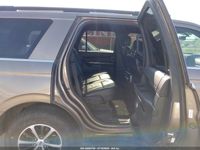 2018 Ford Expedition Xlt მანქანა იყიდება აუქციონზე, vin: 1FMJU1JT5JEA02432, აუქციონის ნომერი: 45594759