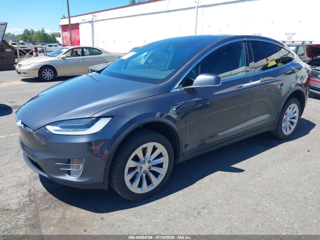 Tesla Model X P100d/performance 2019 5YJXCDE48KF182043 Image 2