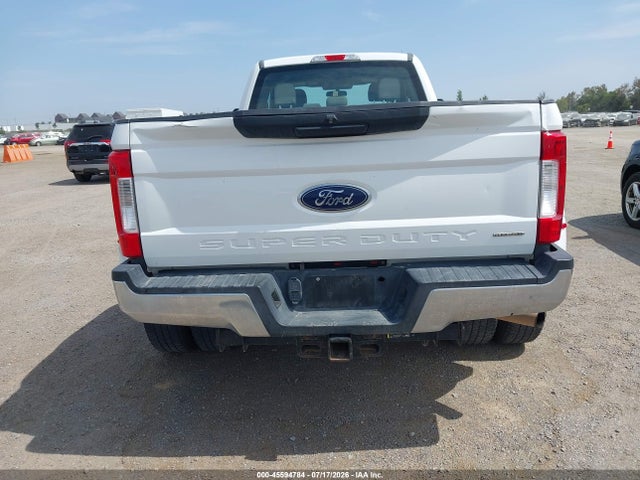 Ford F-350 Xl 2018 1FT8X3D68JEC84142 Image 6