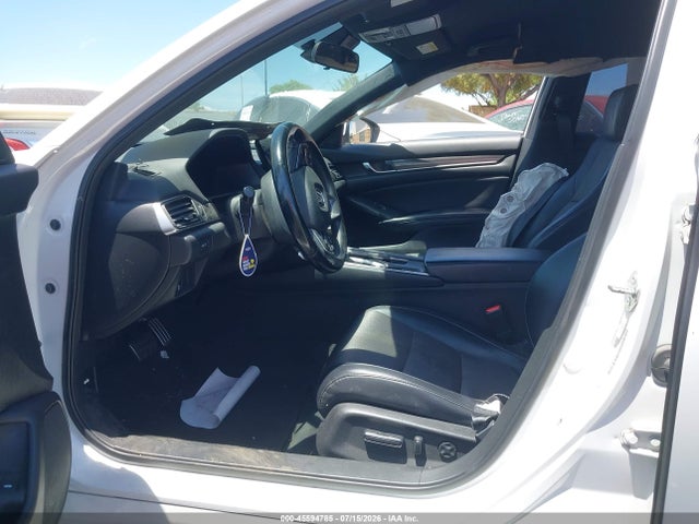 1HGCV1F34JA204349 Honda Accord Sport