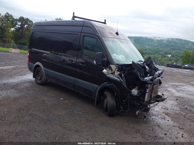 2015 Mercedes-benz Sprinter 2500 Normal Roof მანქანა იყიდება აუქციონზე, vin: WD3PE7DC8FP118384, აუქციონის ნომერი: 45594874