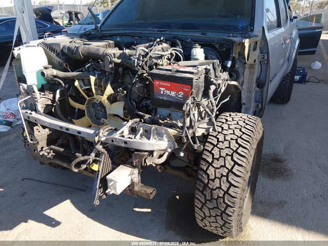 3TMAZ5CN0KM097019 Toyota Tacoma Trd Sport