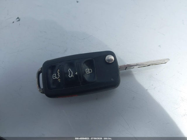 1VWBT7A3XGC008985 Volkswagen Passat 1.8t Se