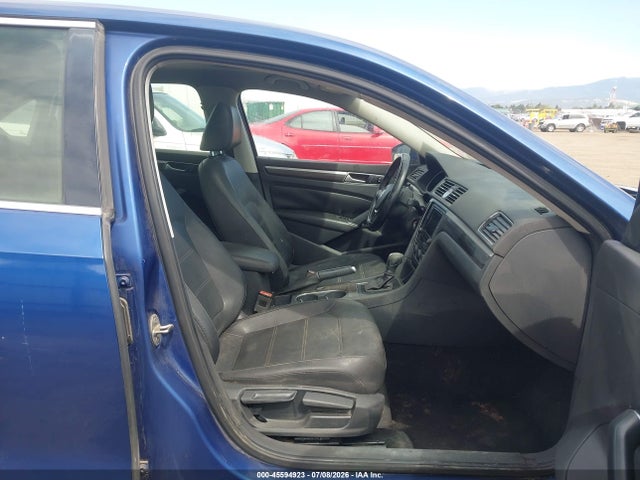 1VWBT7A3XGC008985 Volkswagen Passat 1.8t Se