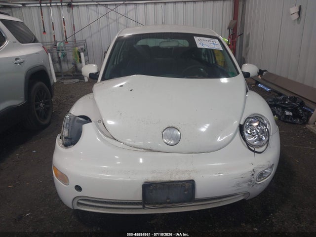 45594961 :رقم المزاد ، 3VWBK31C55M410033 vin ، 2005 Volkswagen New Beetle Gl مزاد بيع